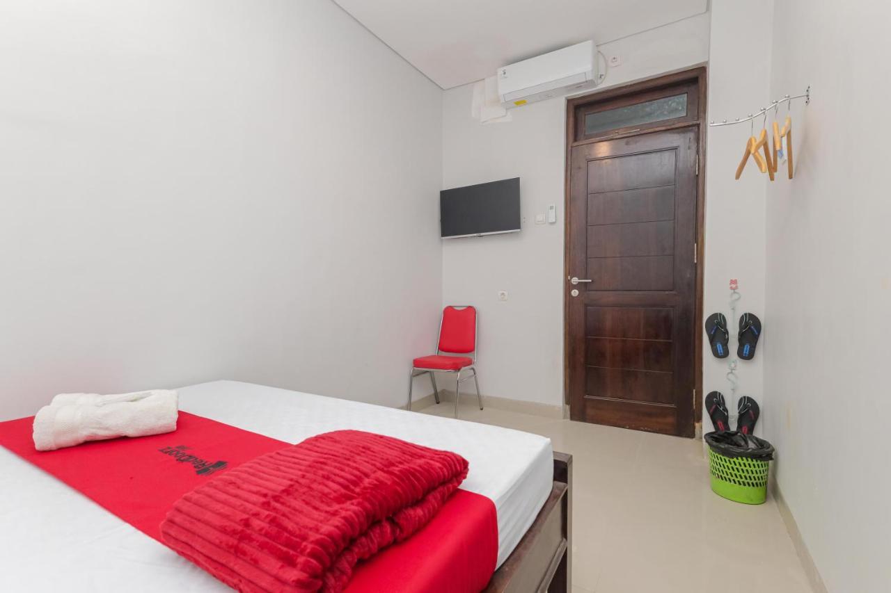 فندق Reddoorz @ Gedangan سيدوارجو المظهر الخارجي الصورة