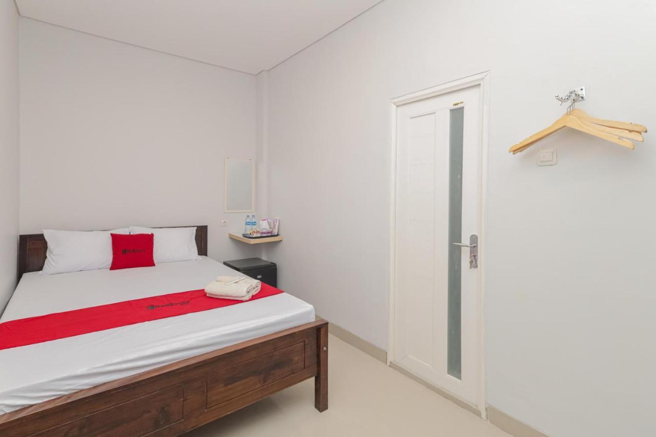 فندق Reddoorz @ Gedangan سيدوارجو المظهر الخارجي الصورة